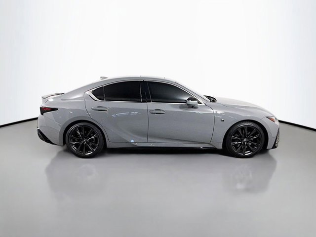2025 Lexus IS 350 F SPORT photo 4