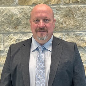Staff member Jeff Dahl from ID_5a886def3d51