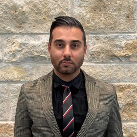 Staff member Irfan Ishaq from ID_5cfe2ede4c20
