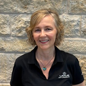 Staff member Stacey Phillips from ID_675090fa3ea2