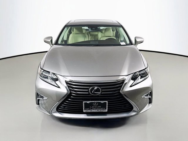 2017 Lexus ES 350 photo 2