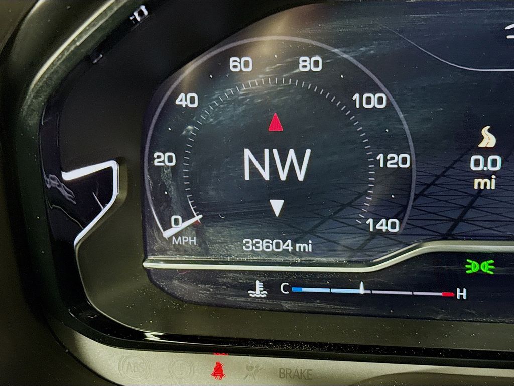 2024 GMC Yukon Denali - Photo 12