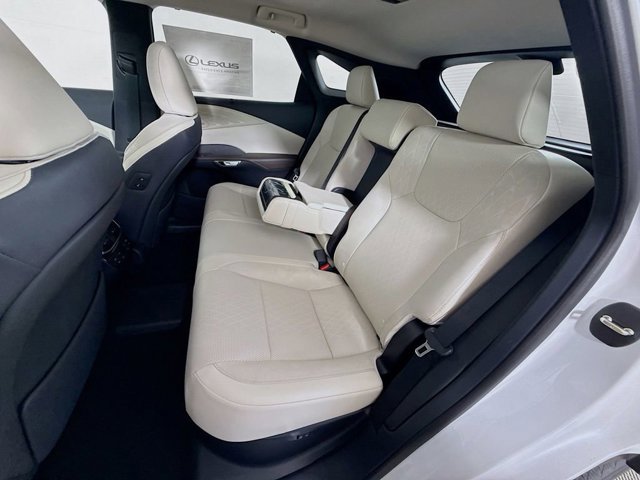 2026 Lexus RX 450h+ Luxury - Photo 17