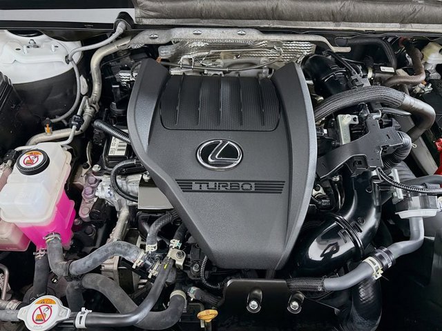 2025 Lexus RX 350 - Photo 31