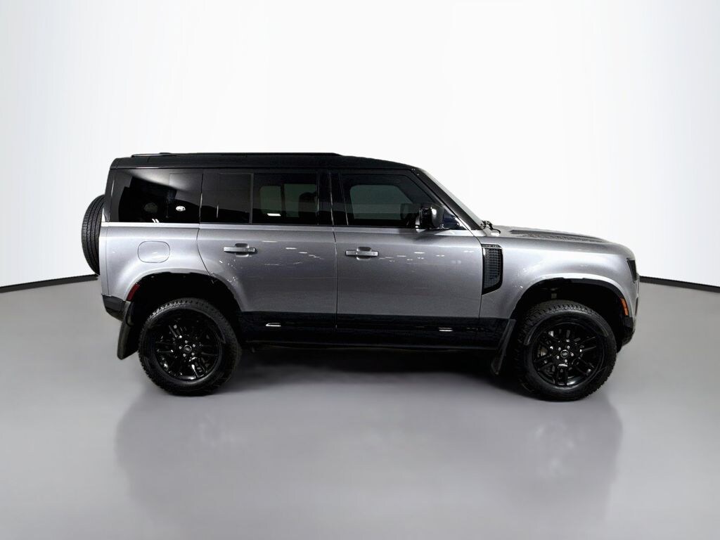 Used 2022 Land Rover Defender 110 X-Dynamic SE SUV
