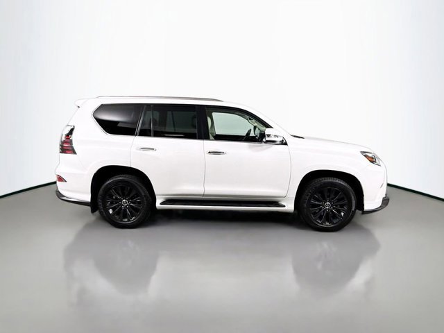 2023 Lexus GX 460 Luxury photo 4