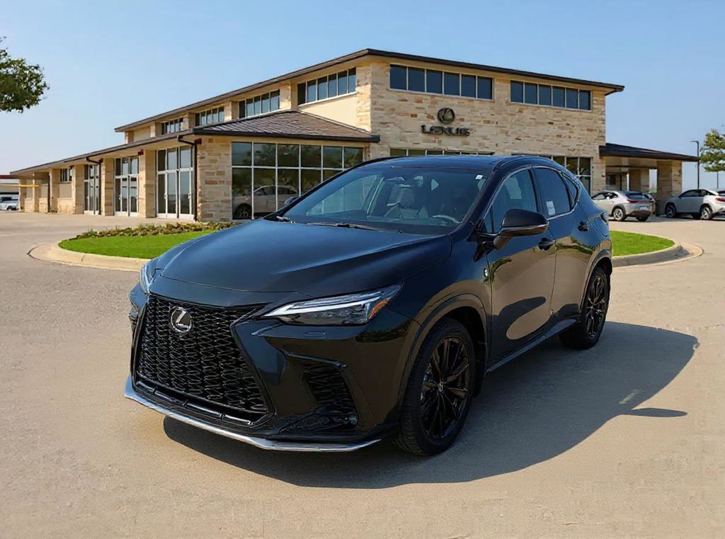 2026 Lexus NX PHEV 450h+'s photo
