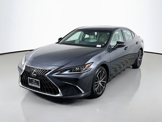 2025 Lexus ES Hybrid 300h's photo