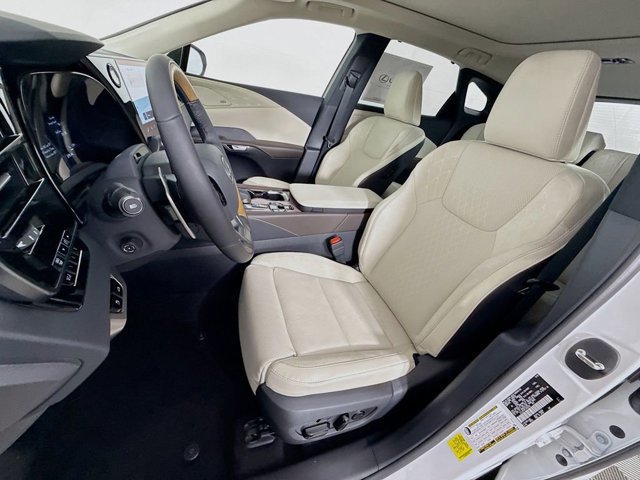 2026 Lexus RX 450h+ Luxury - Photo 16