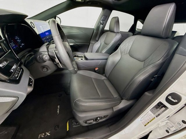 2025 Lexus RX 350 - Photo 21