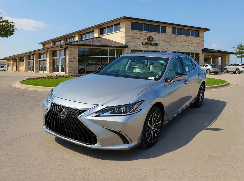 2025 Lexus ES 350's photo