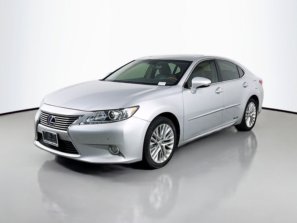 2013 Lexus ES 350 300h's photo