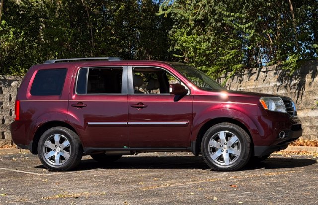 Used 2015 Honda Pilot Touring AWD SUV