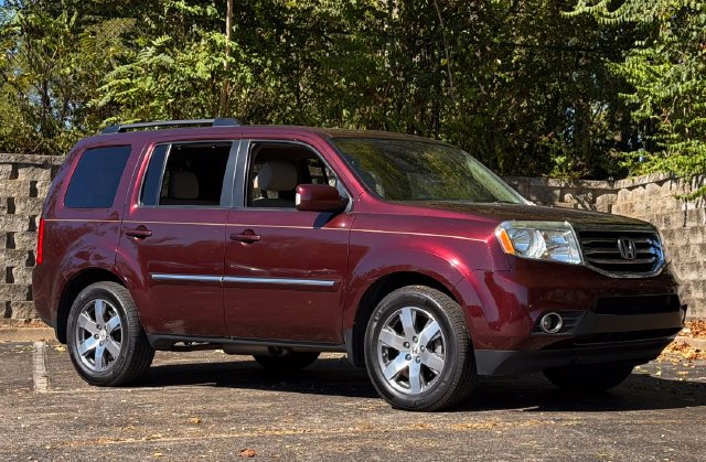 Used 2015 Honda Pilot Touring AWD SUV