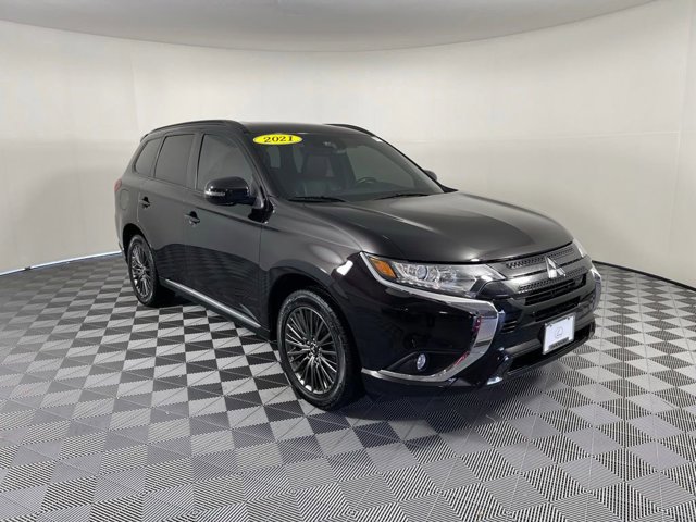 Used 2021 Mitsubishi Outlander LE with VIN JA4J2VA74MZ000862 for sale in Middleton, WI