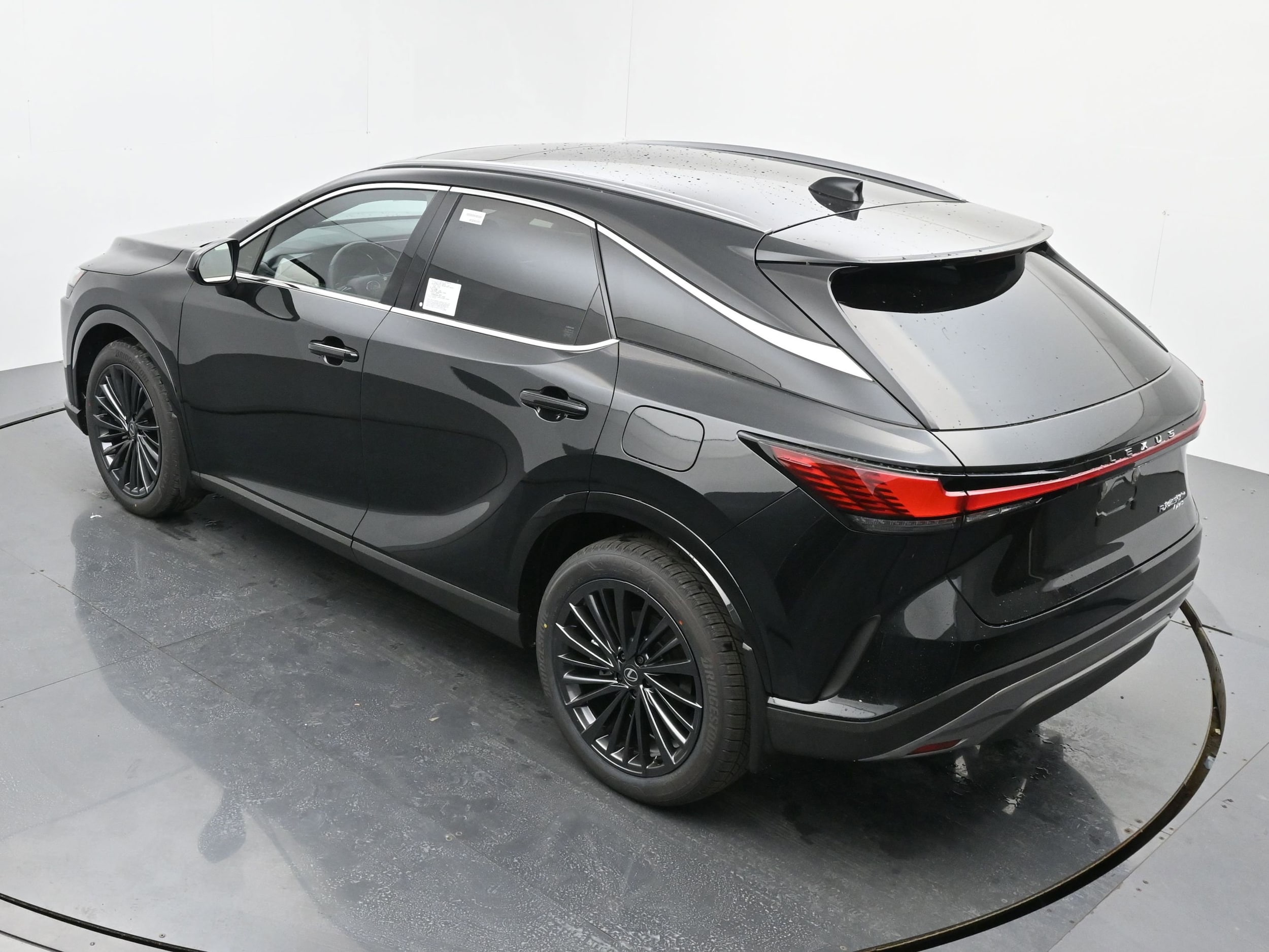 2026 Lexus RX 450h+ Premium - Photo 25