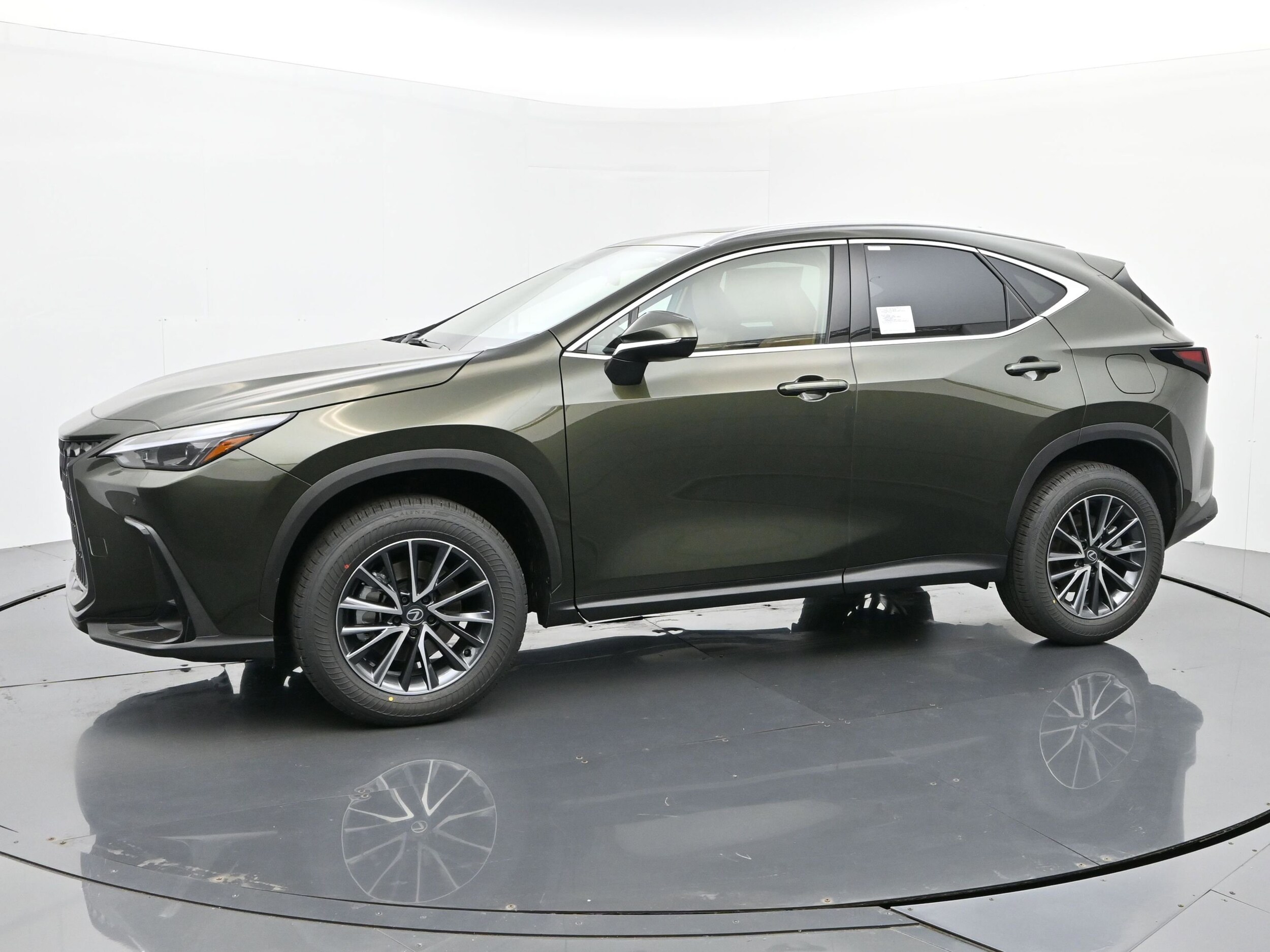 2026 Lexus NX 350 Premium AWD photo 2