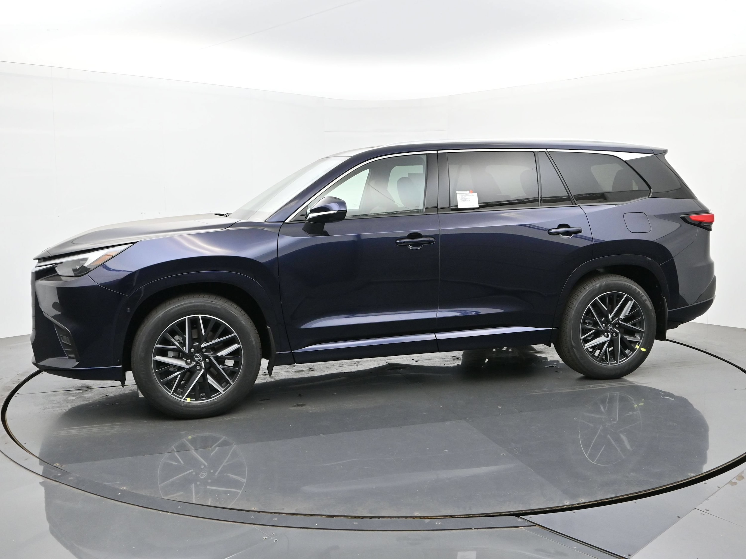 2026 Lexus TX 2