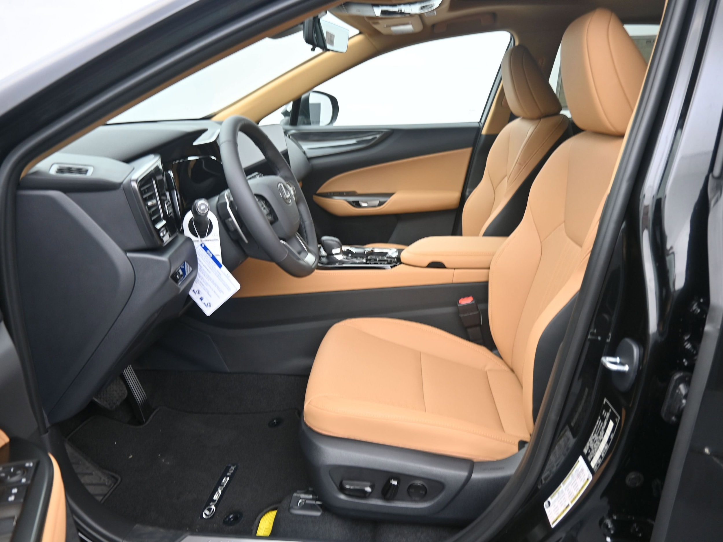 2026 Lexus NX 350 Premium - Photo 11