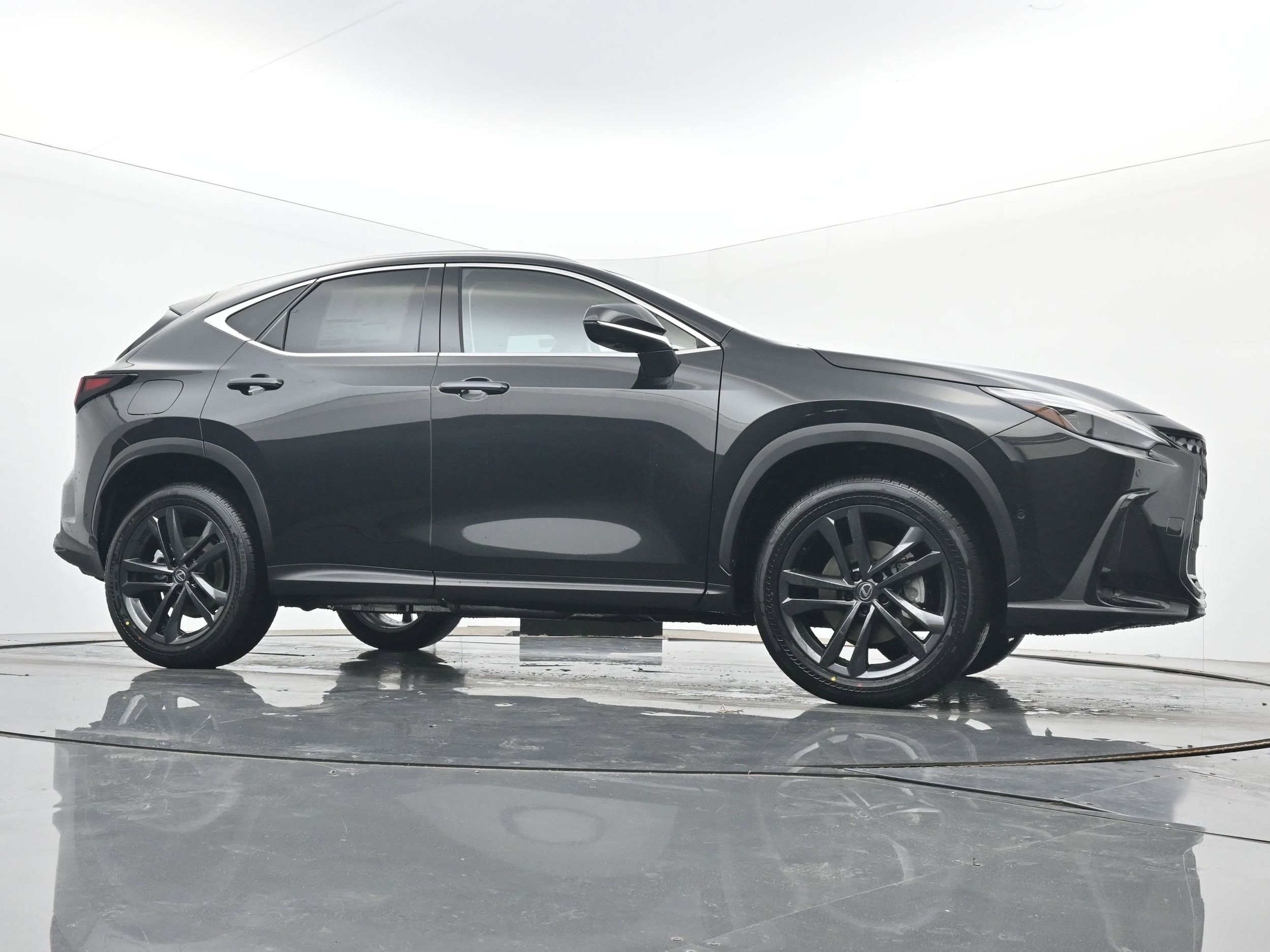 2026 Lexus NX 450h+ Luxury - Photo 21