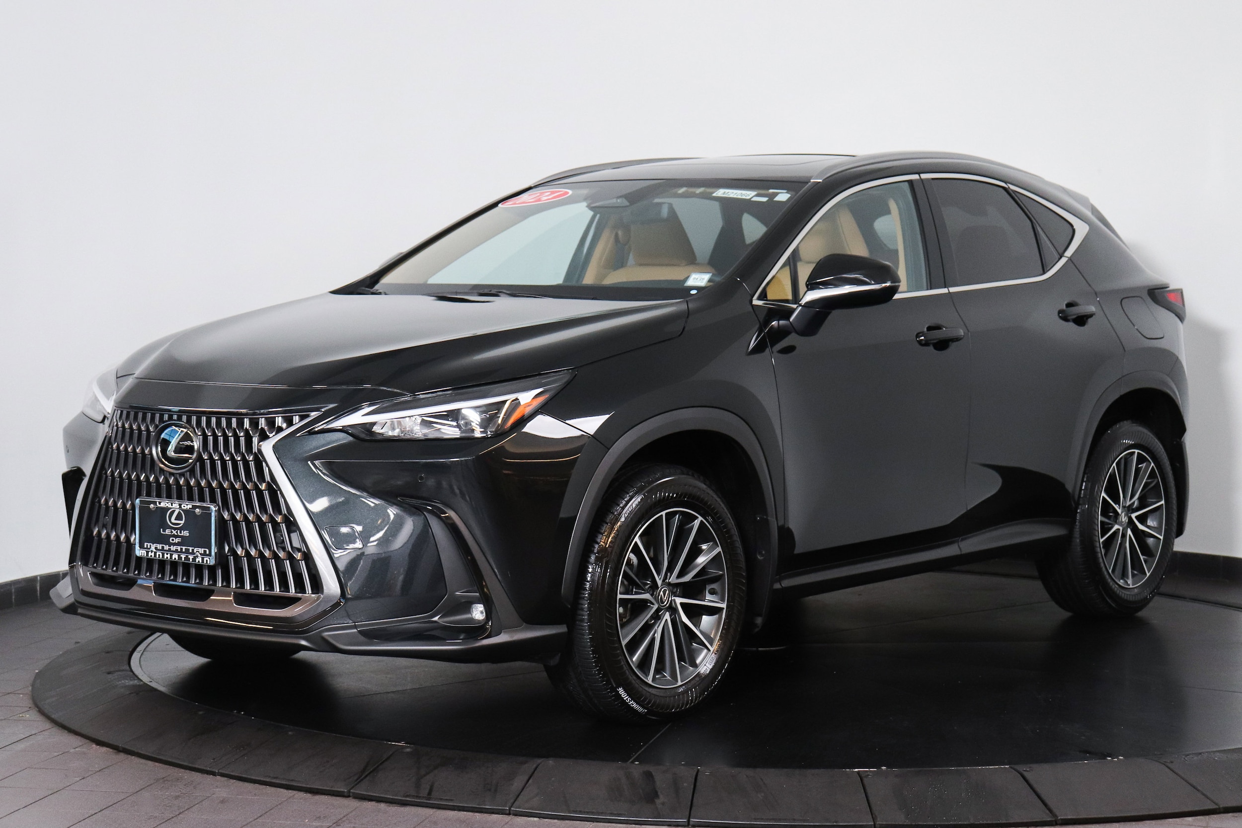 2024 Lexus NX 350's photo