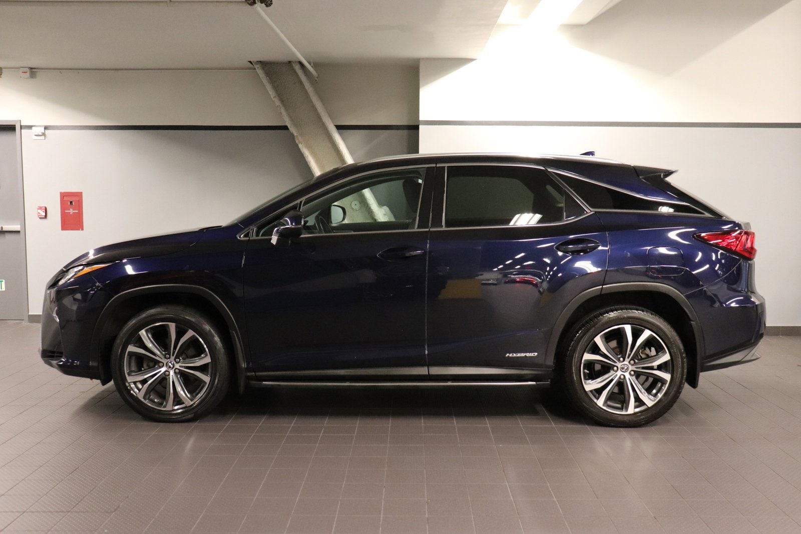 Used 2019 Lexus RX Hybrid 450h with VIN 2T2BGMCA0KC037280 for sale in New York, NY