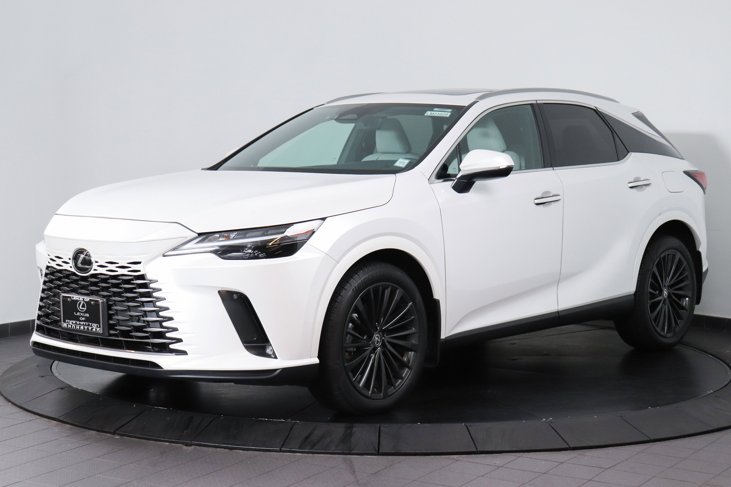 2024 Lexus RX 350's photo