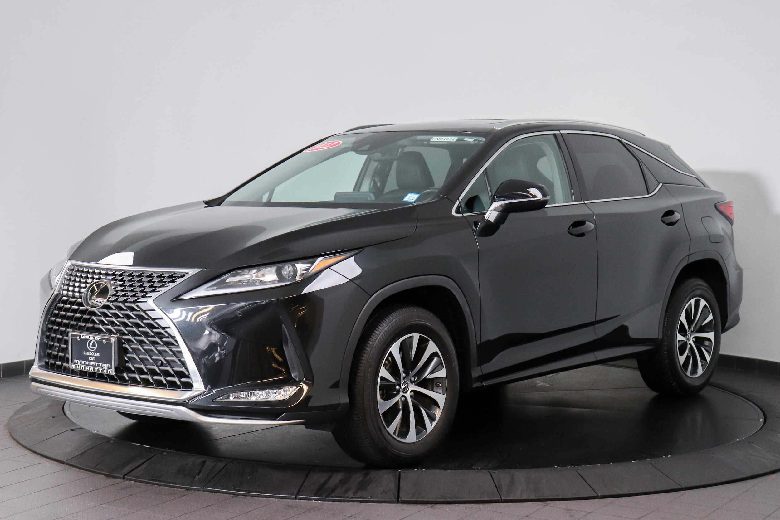 2022 Lexus RX 350's photo