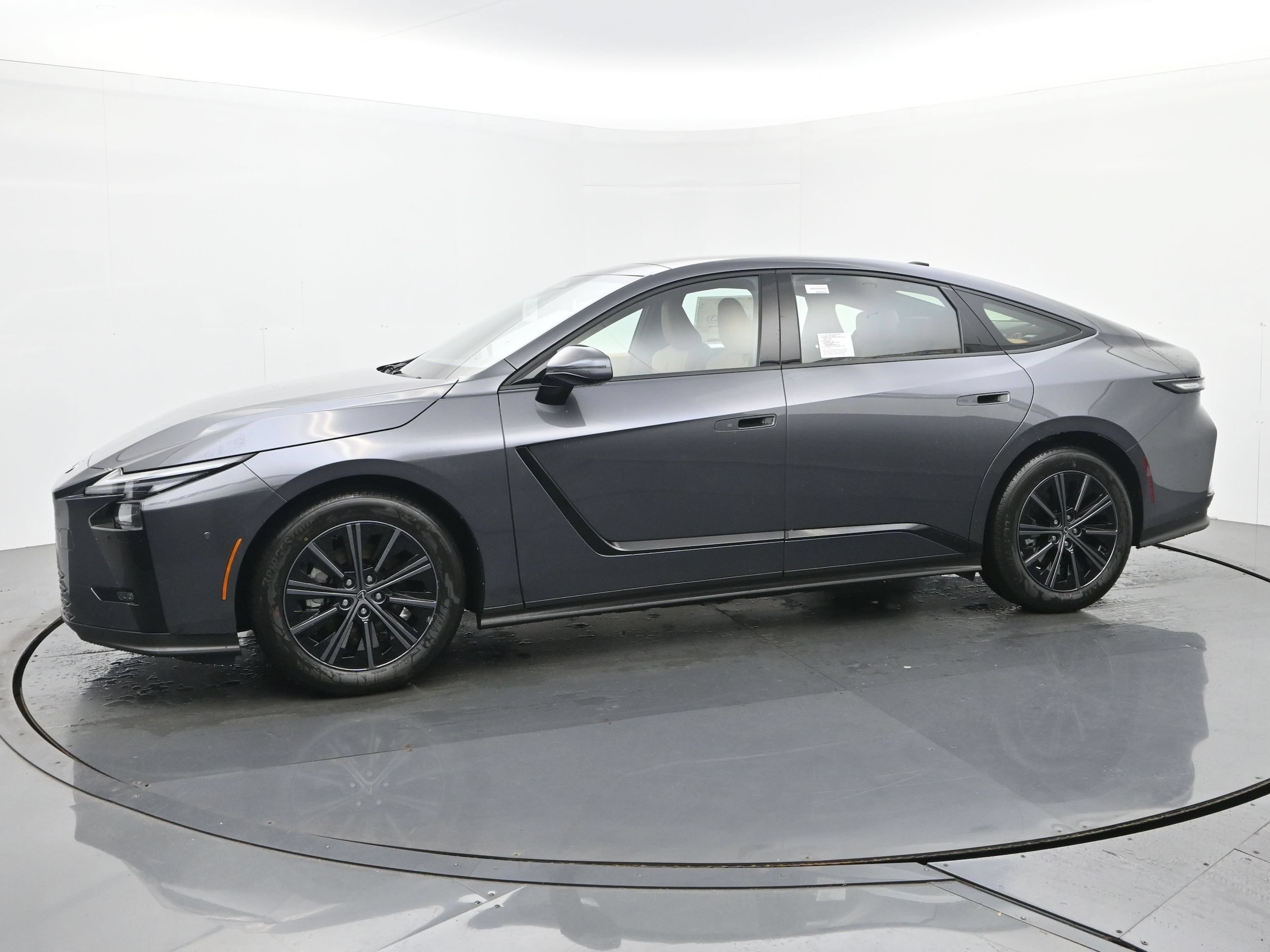 2026 Lexus ESe 2