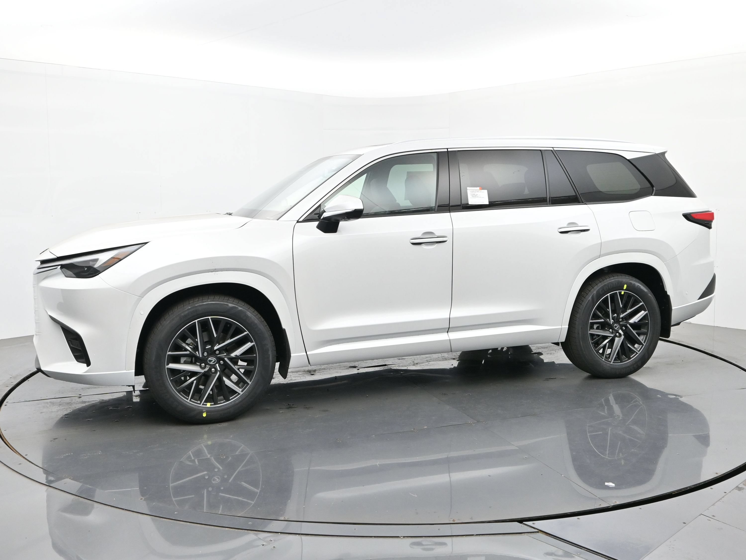 2026 Lexus TX 2