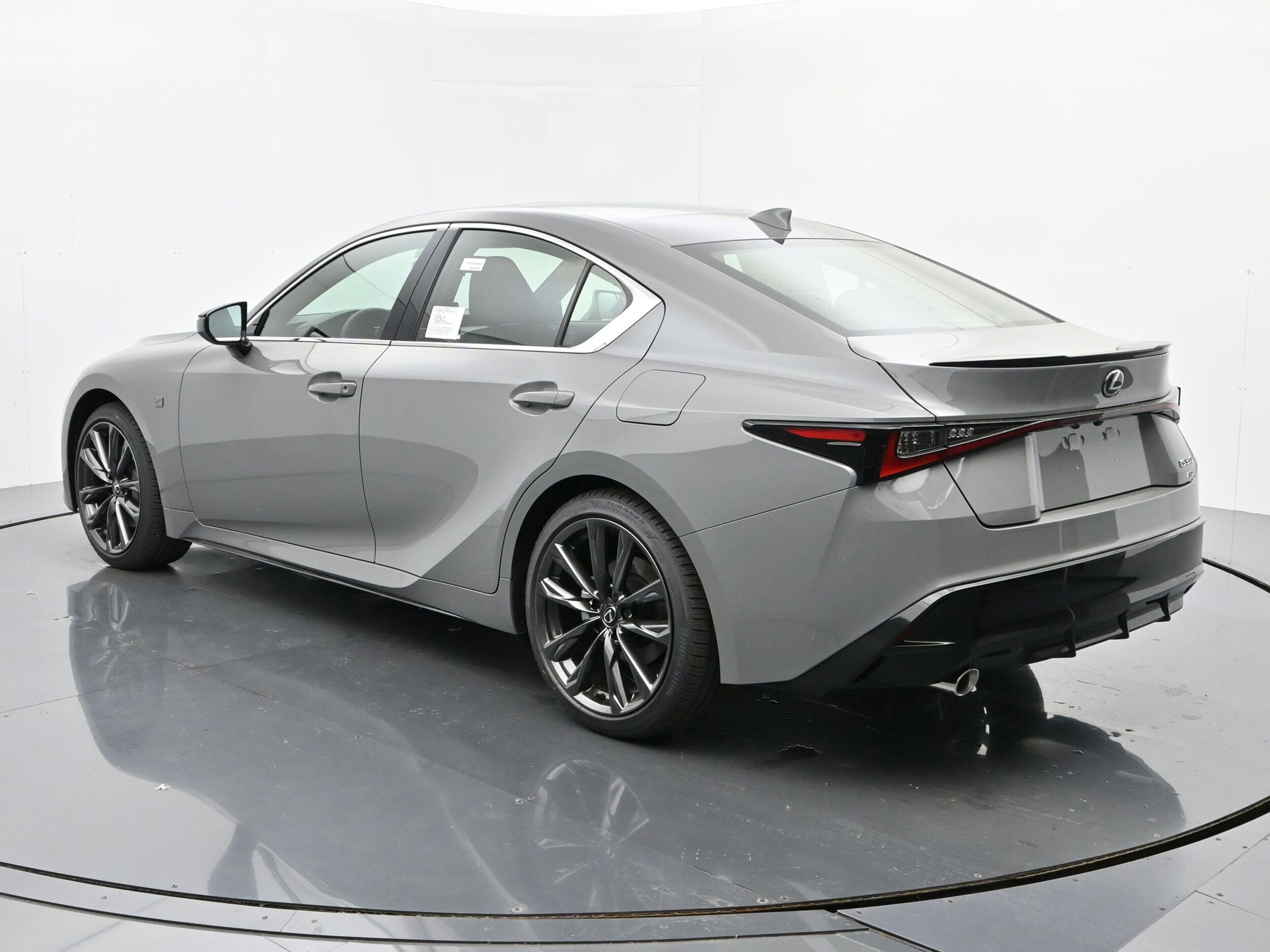 2025 Lexus IS 350 F SPORT photo 3