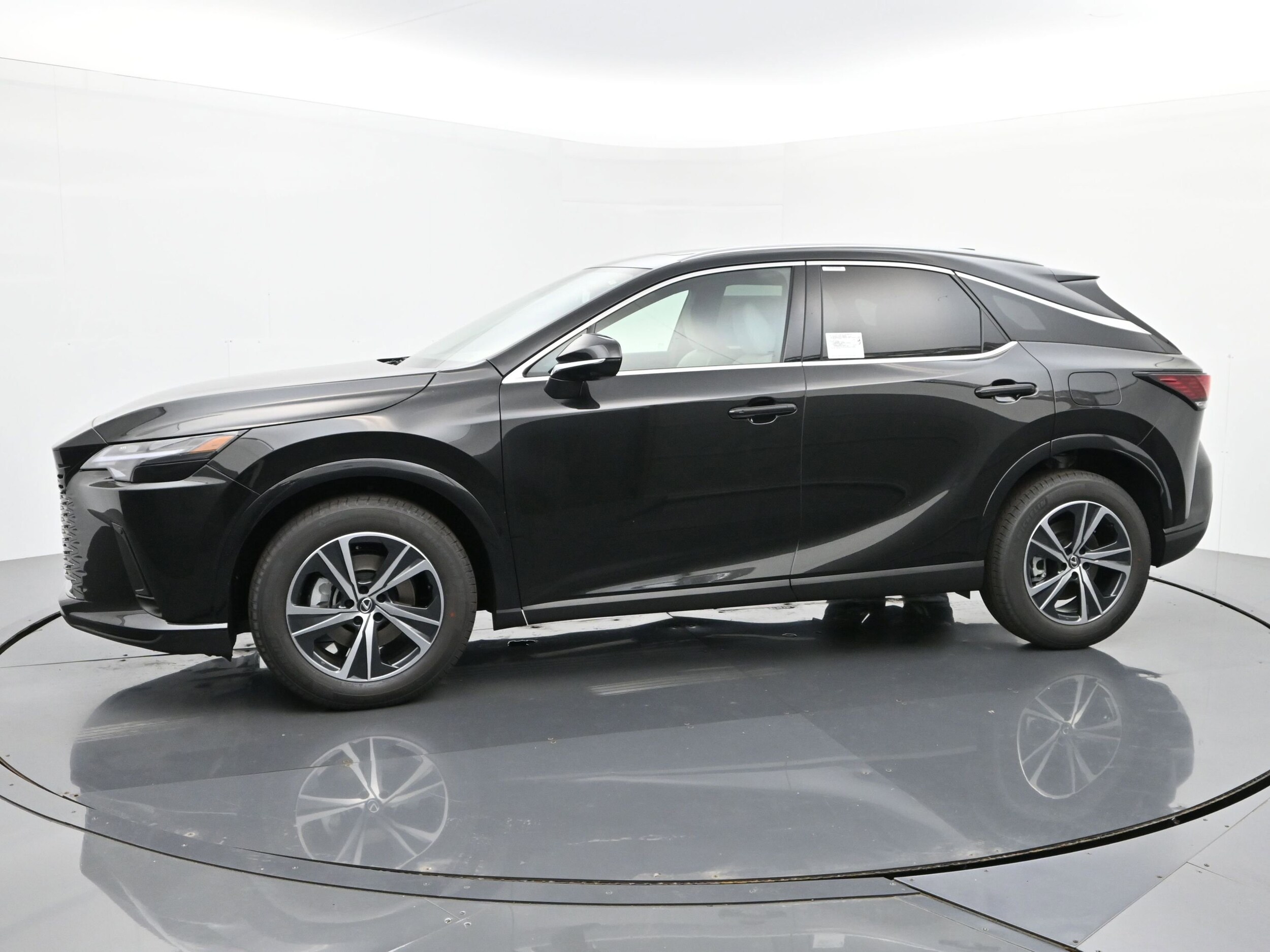 2025 Lexus RX 350 Premium AWD photo 2