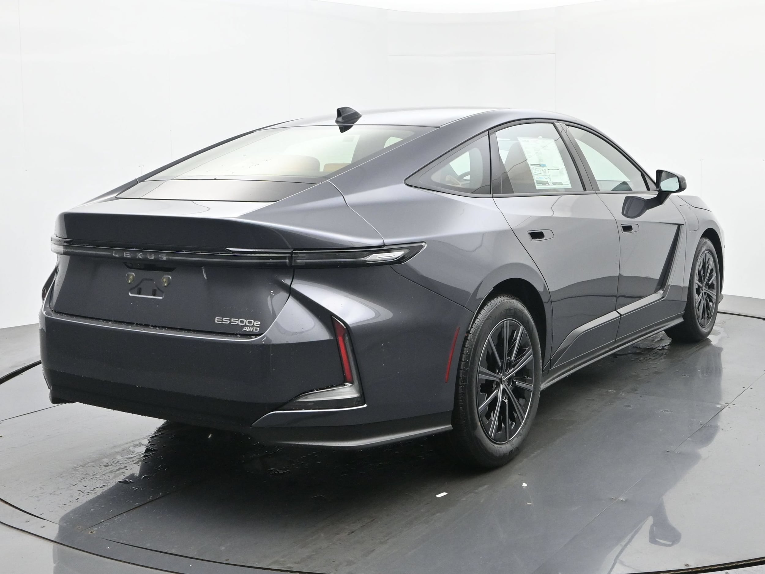 2026 Lexus ESe 5