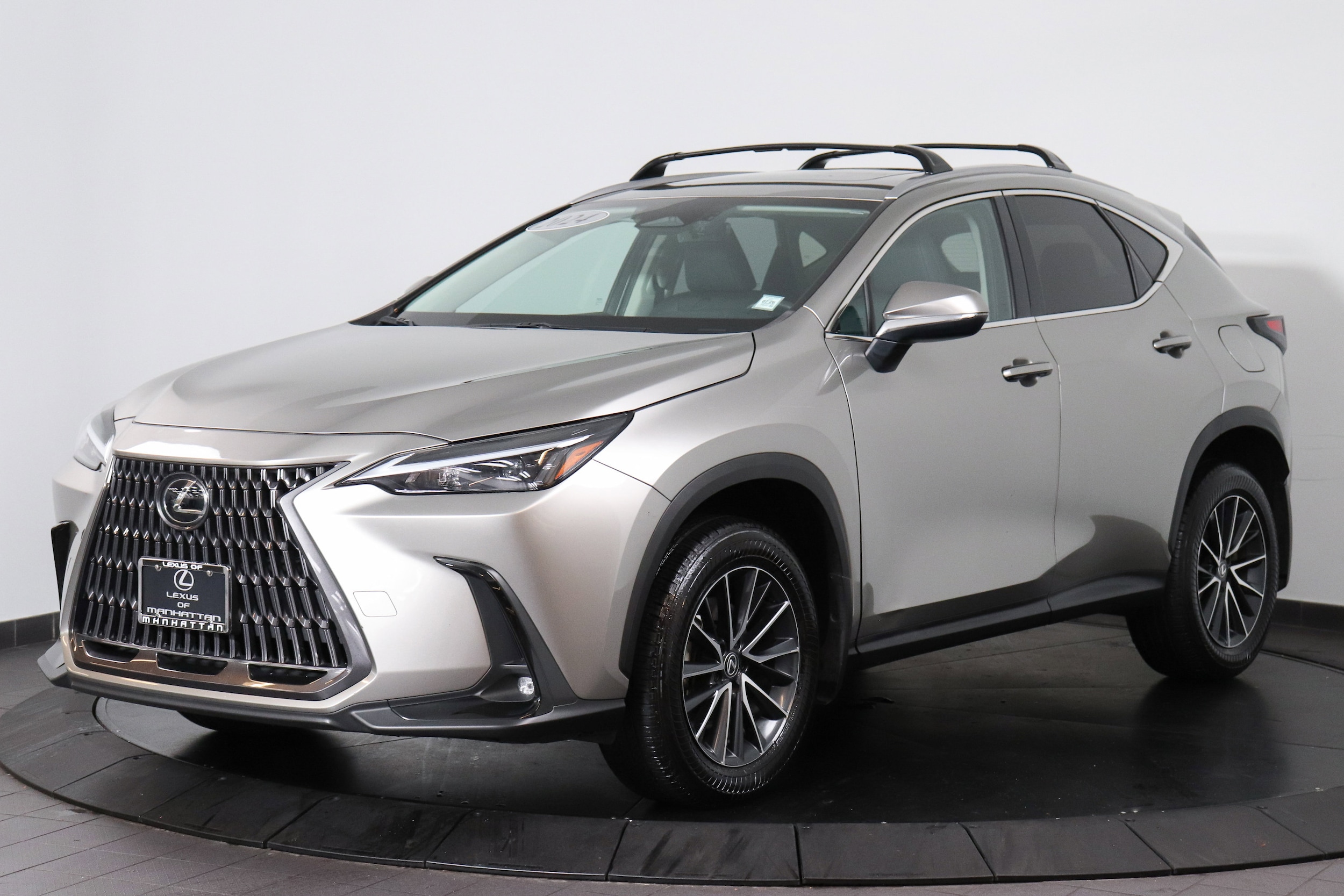2024 Lexus NX 350's photo