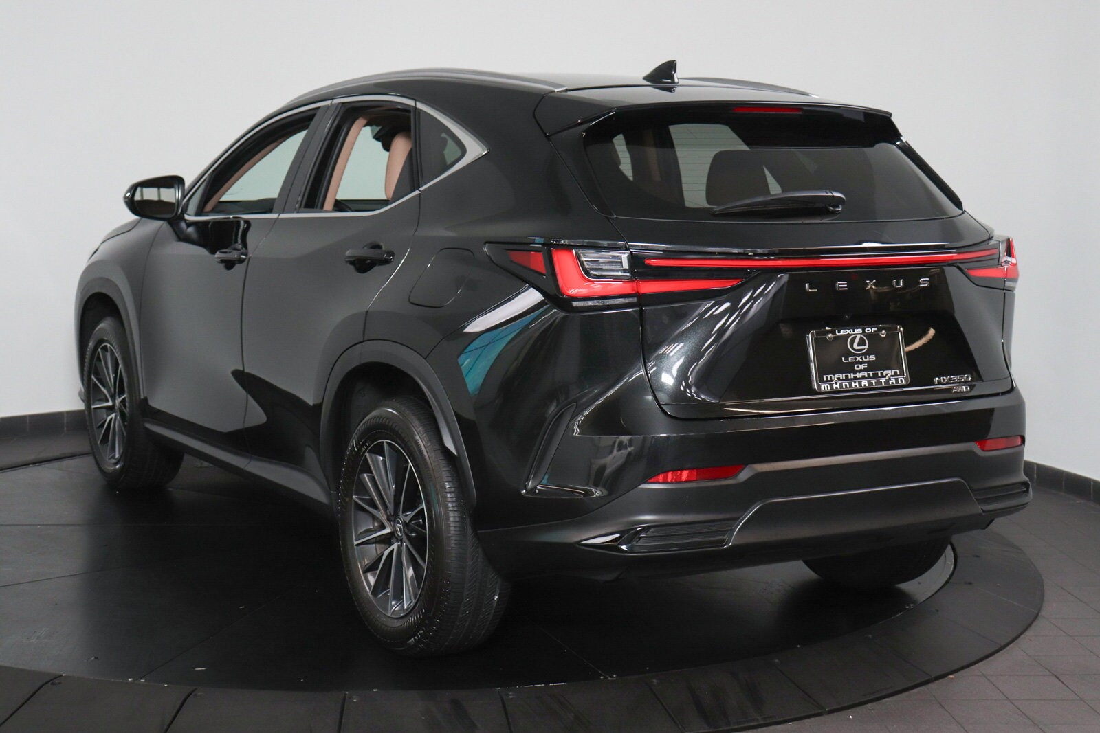 2024 Lexus NX 350 photo 3