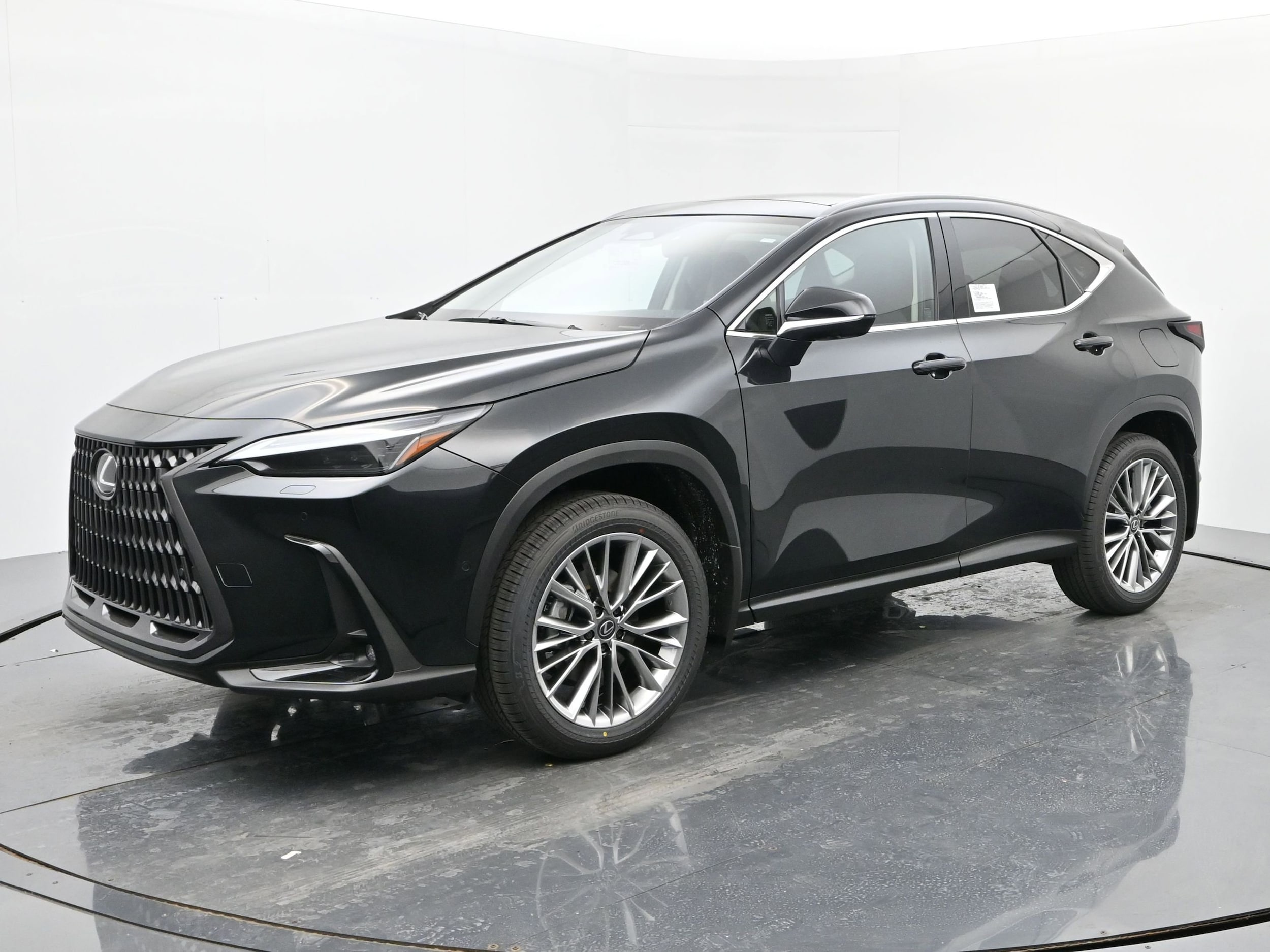 2026 Lexus NX Hybrid 350h's photo