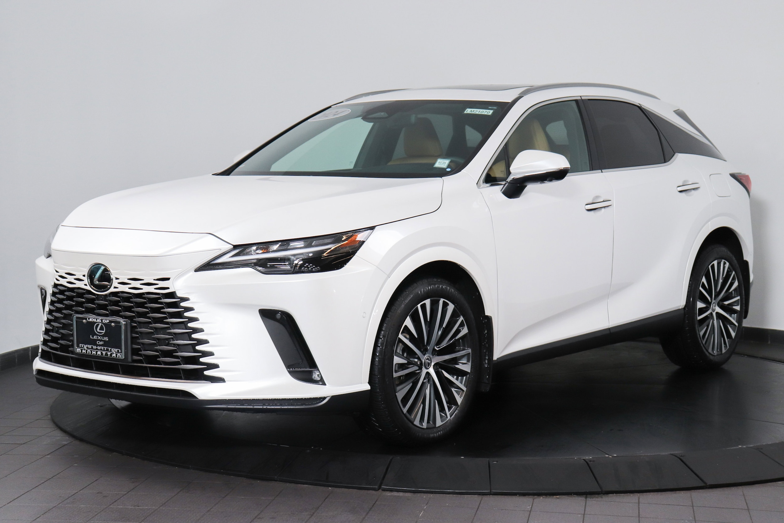 2024 Lexus RX 350's photo