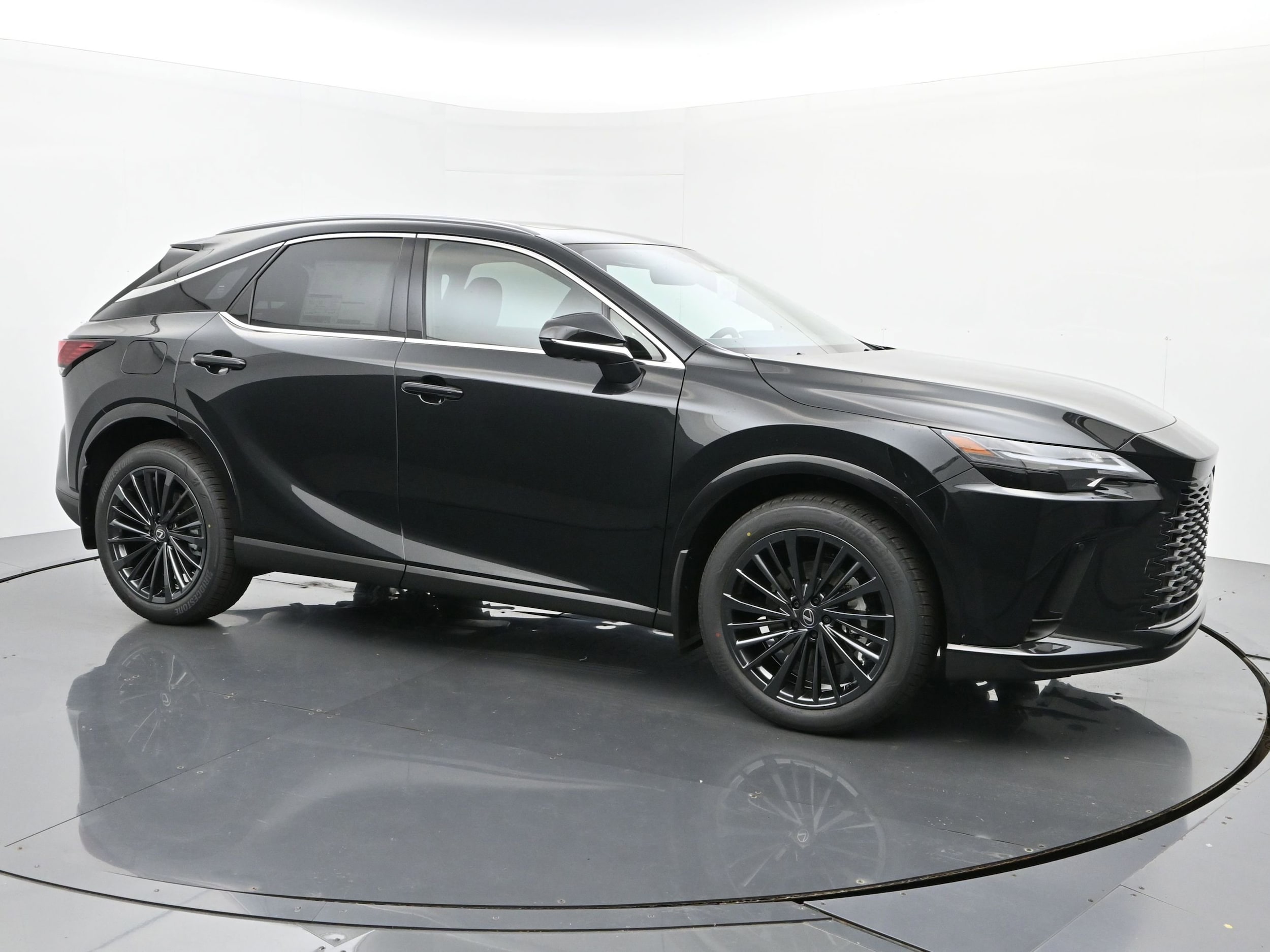 2026 Lexus RX 450h+ Premium - Photo 7