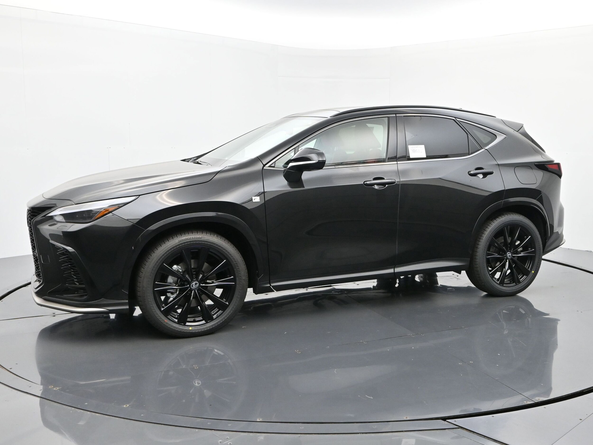 2026 Lexus NX 350h F SPORT Handling AWD photo 2