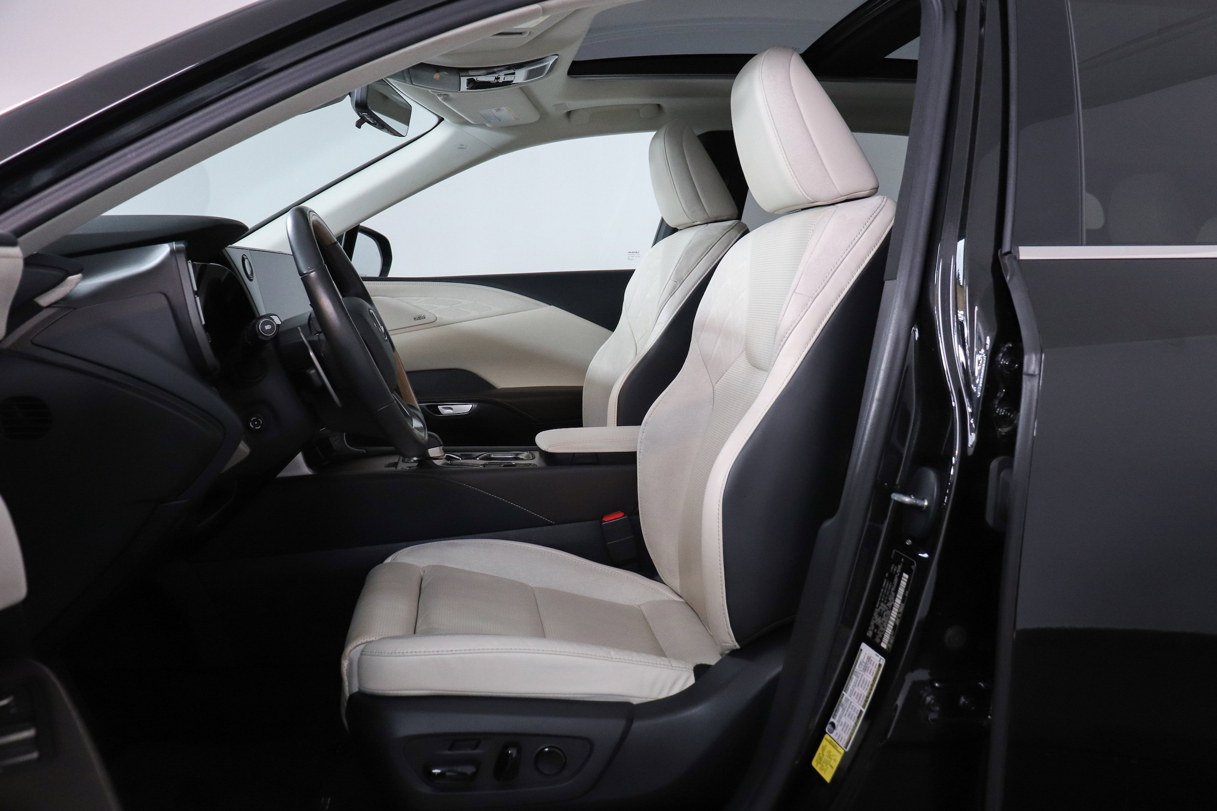 2024 Lexus RX 350 - Photo 13