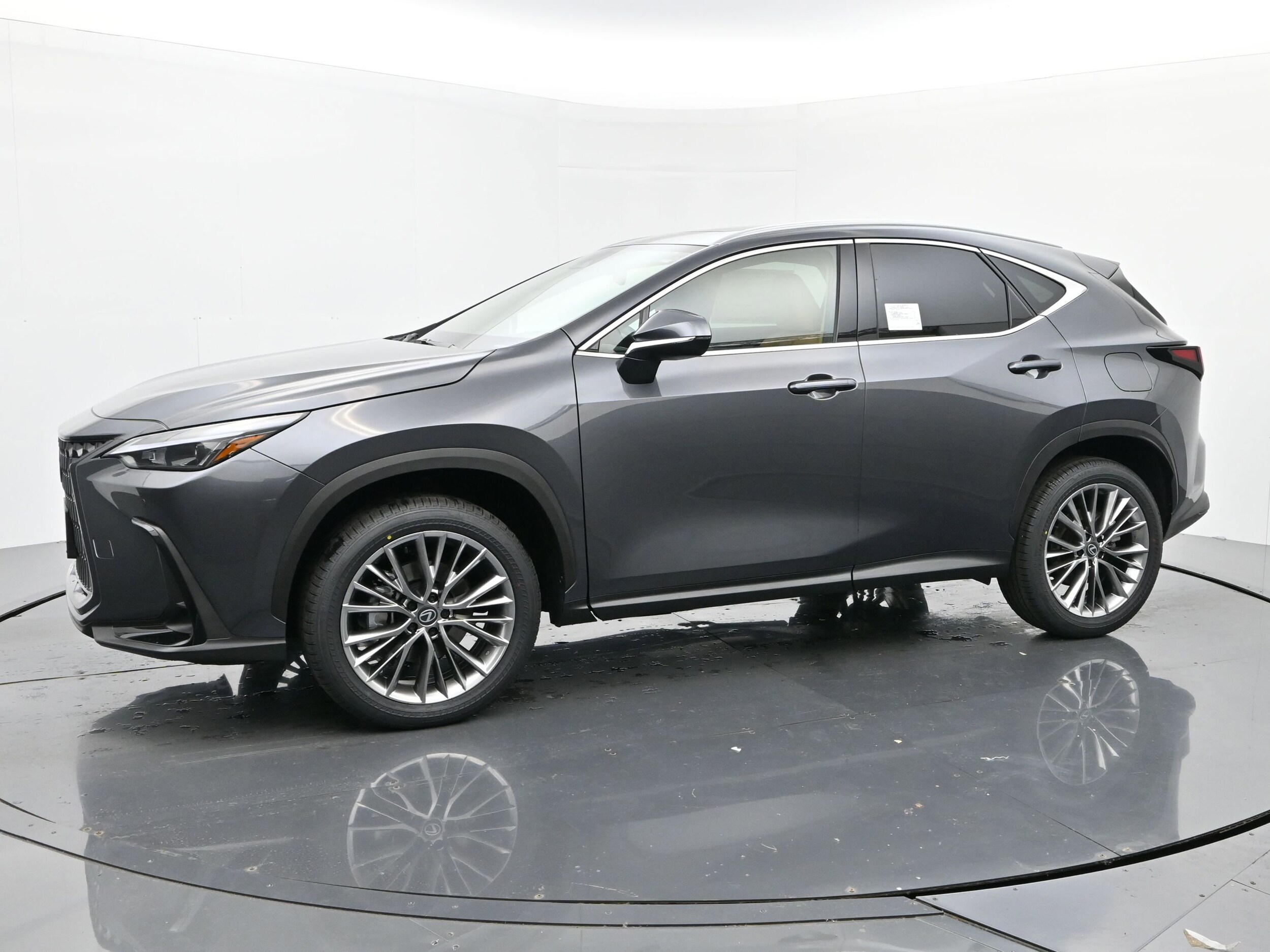 2026 Lexus NX 350 Premium AWD photo 2
