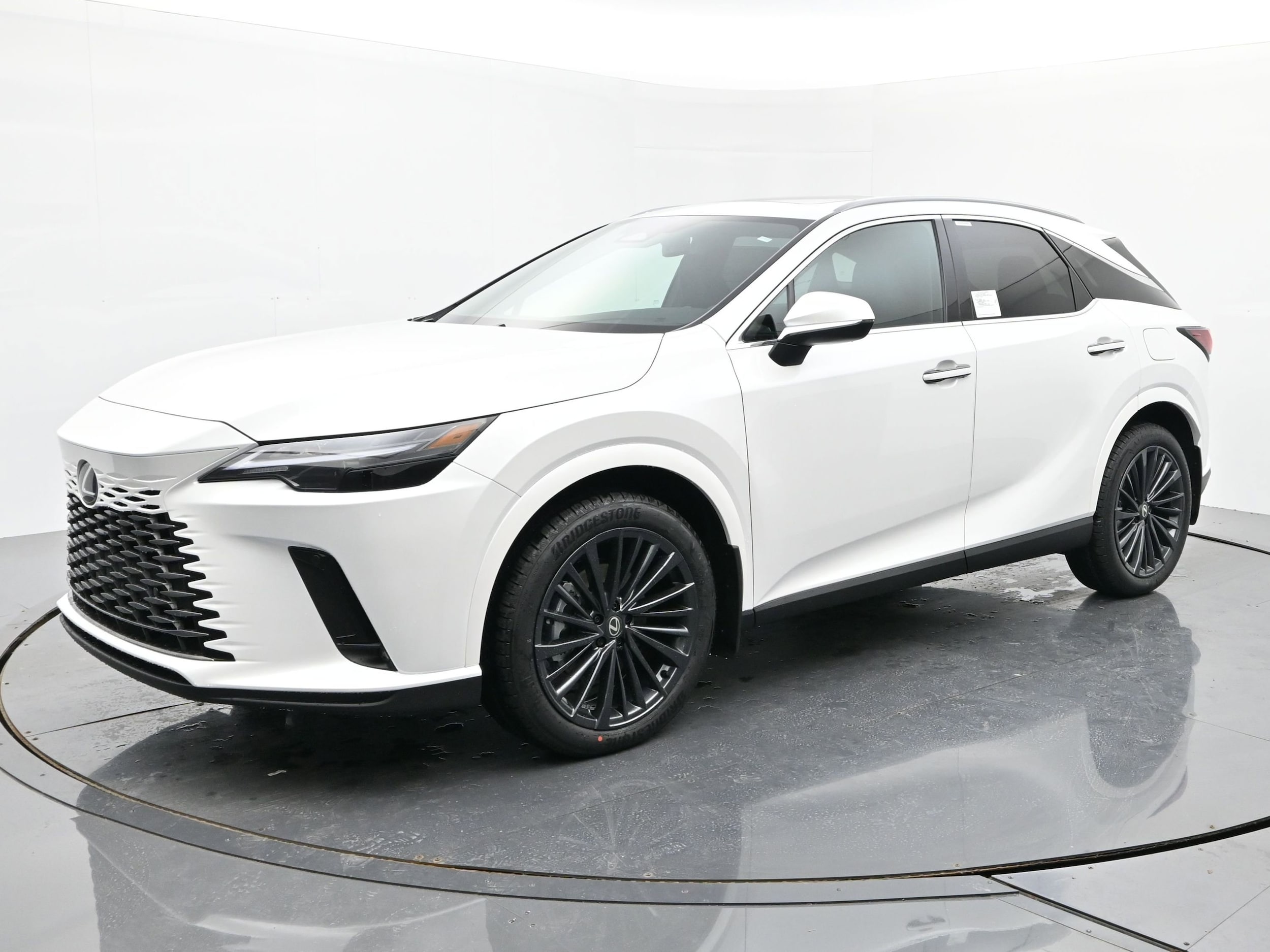 2026 Lexus RX Hybrid 350h's photo