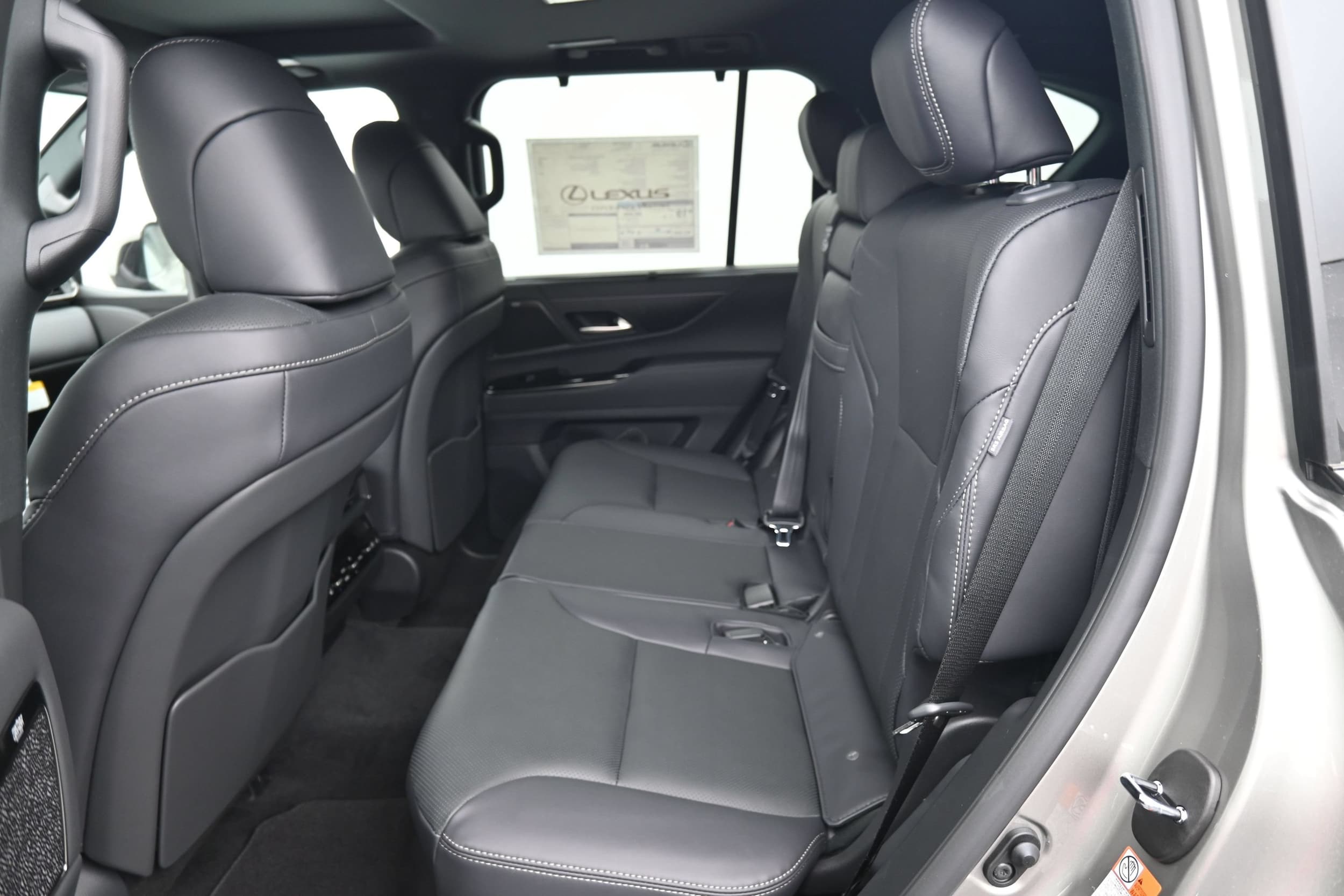 2026 Lexus LX 600 Luxury - Photo 9