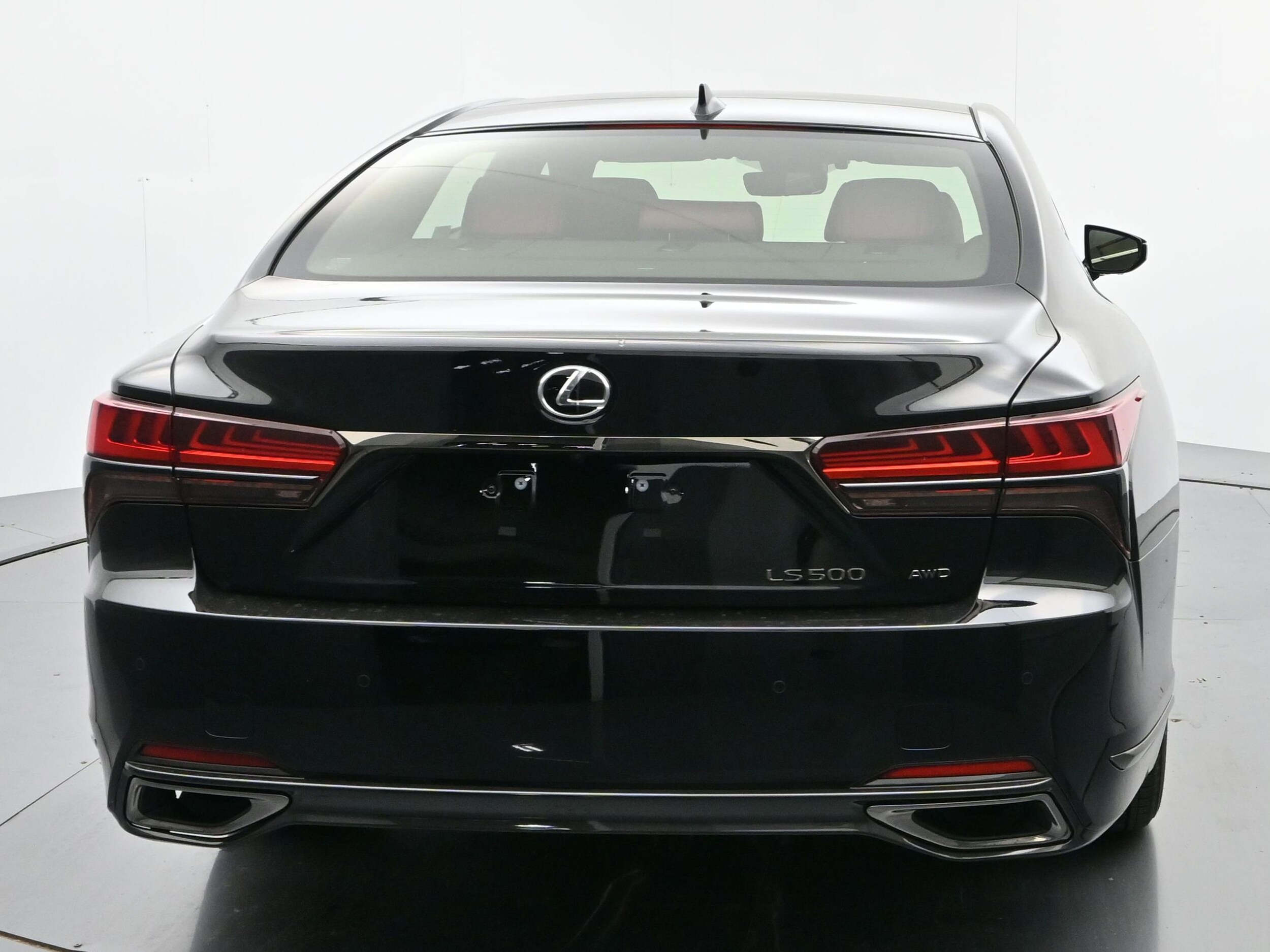 2026 Lexus LS 500 photo 4