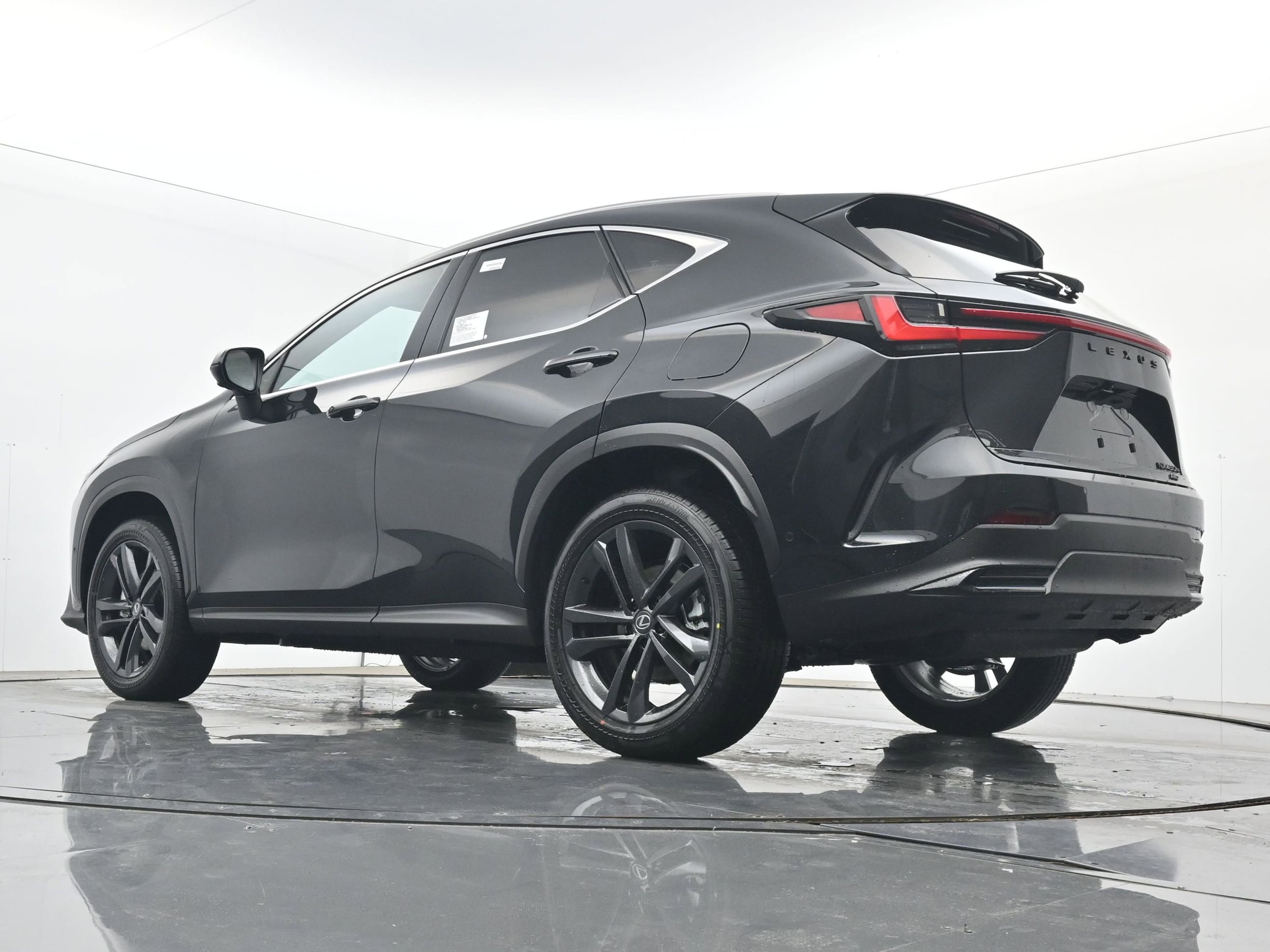 2026 Lexus NX 450h+ Luxury - Photo 17
