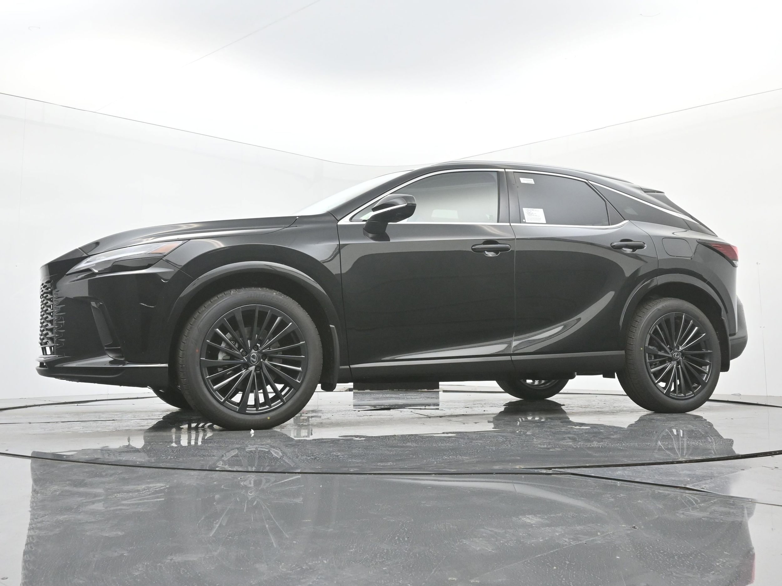 2026 Lexus RX 450h+ Premium - Photo 16