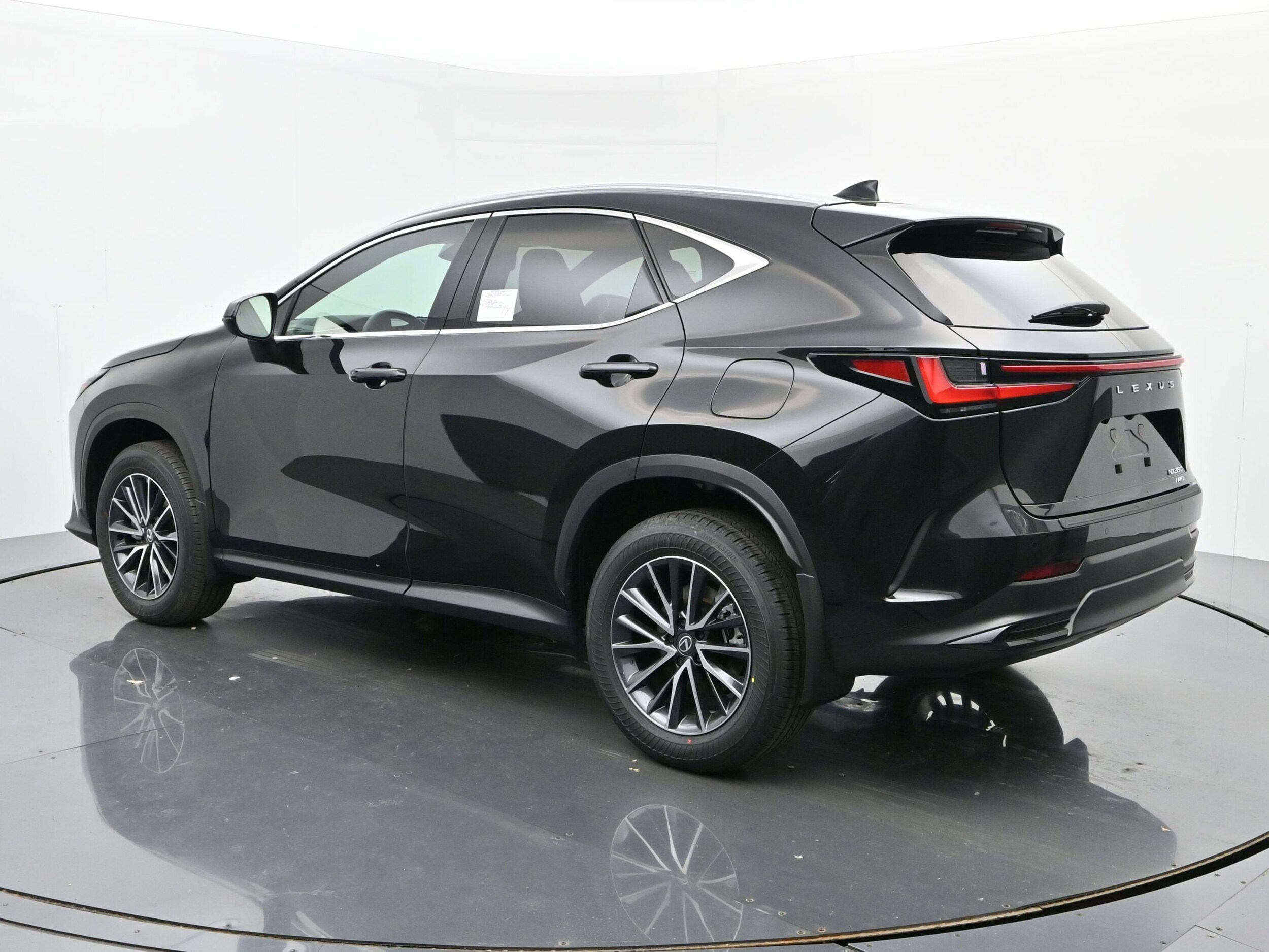 2026 Lexus NX 350 Premium AWD photo 3