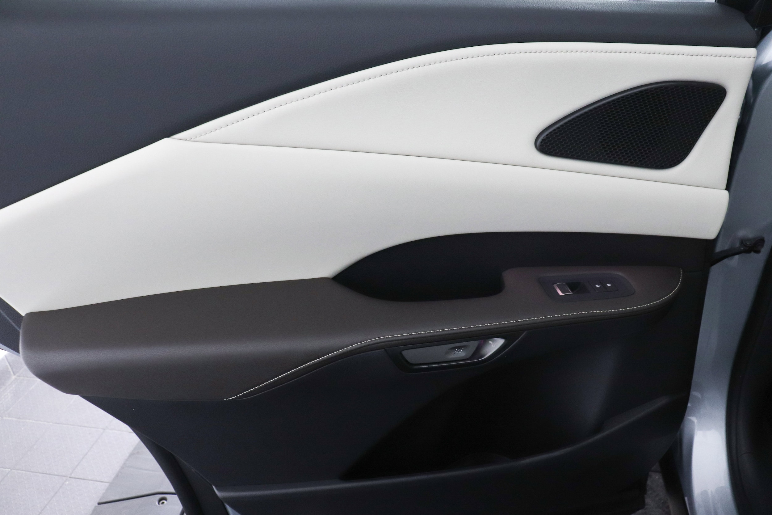 2024 Lexus RX Hybrid 350h - Photo 18