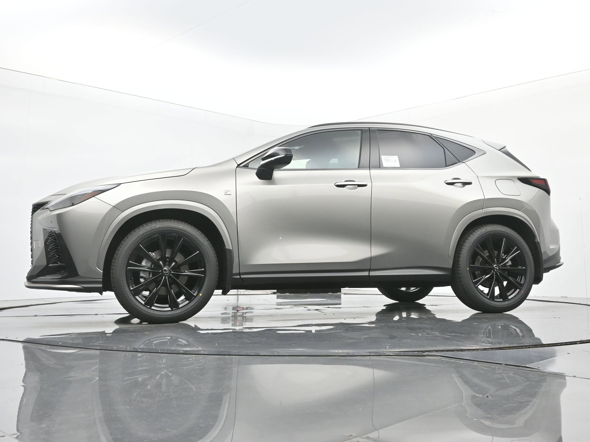 レクサス　2022年　カレンダー　LEXUS sddefault.jpg