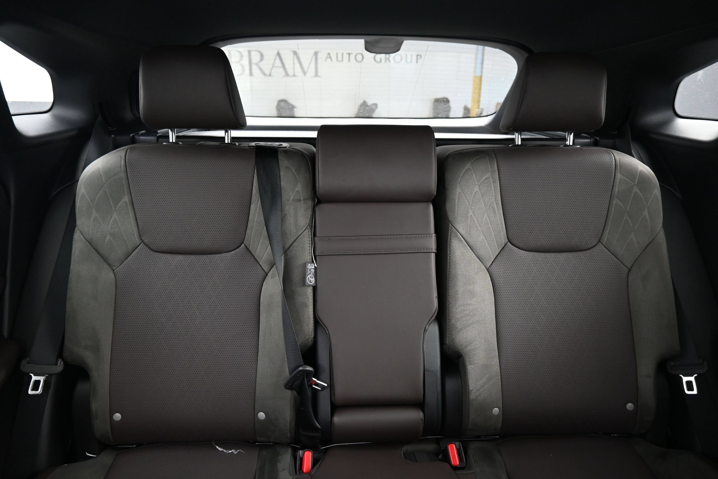 2026 Lexus RX 450h+ Luxury - Photo 14